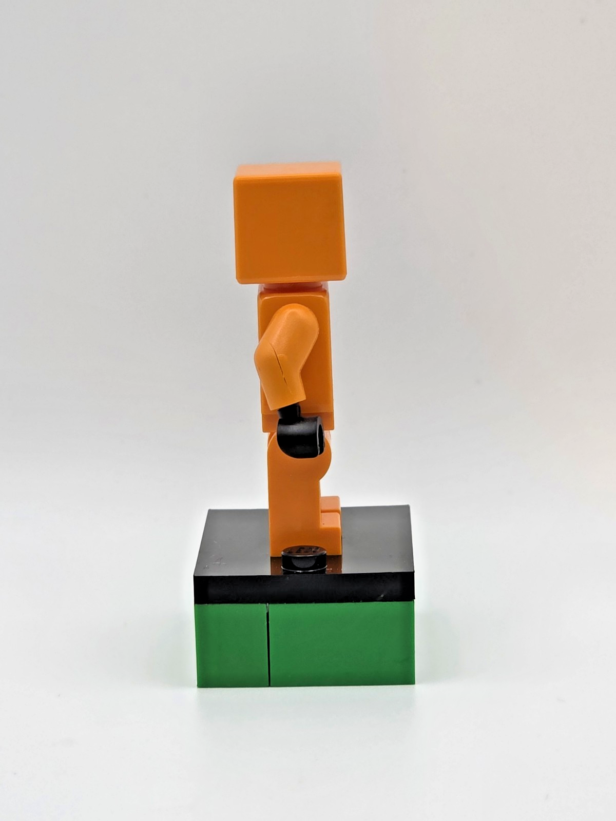 LEGO Minifigure Minecraft Fox Skin (MIN110) Arm Crack