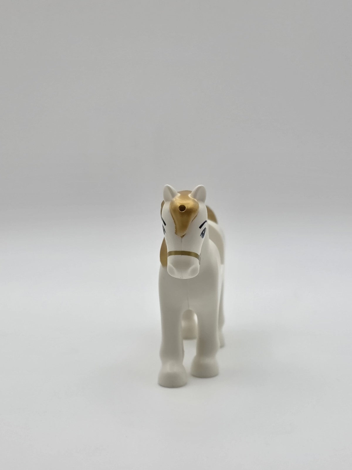 LEGO Disney White Horse Med Blue Eyes Gold Mane Tail Cinderella (93083c01pb15)