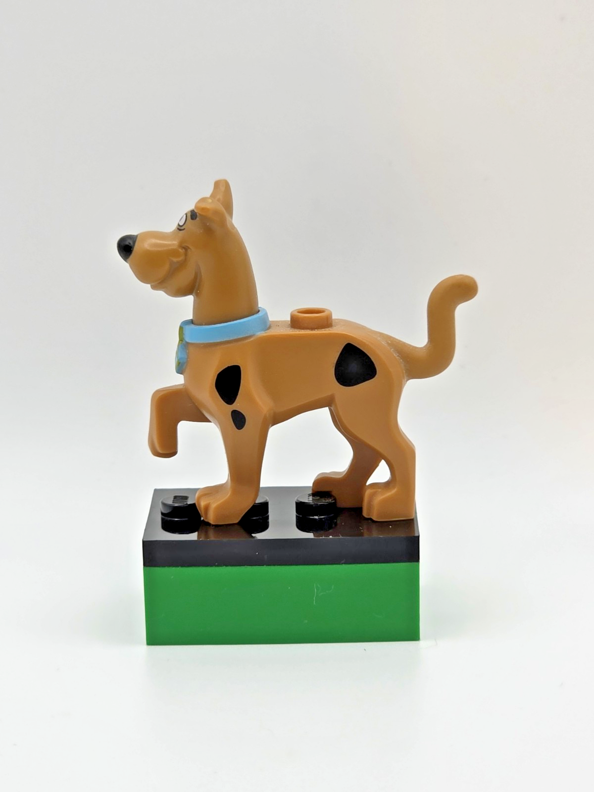 LEGO Minifigure Scooby-Doo Dog Walking Great Dane Animal 21042pb01c01