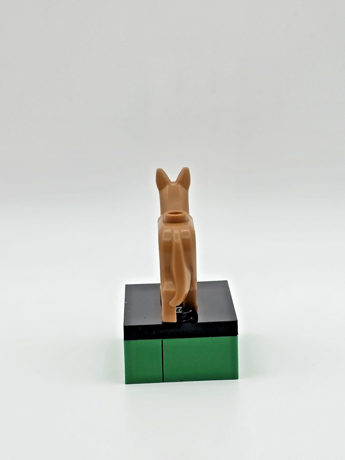Lego Dog Alsatian German Shepherd With Black Eyes (92586pb01)