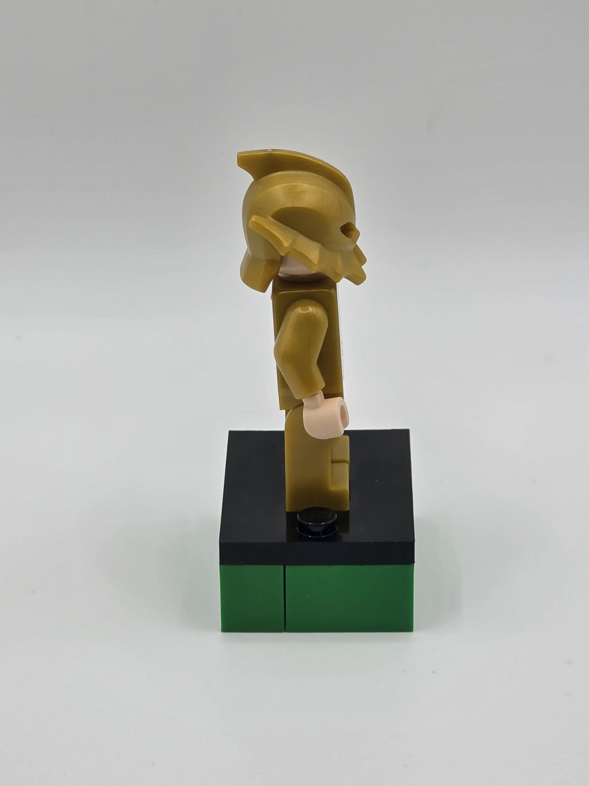 LEGO Minifigure Atlantean Guard Angry Expression SH0430 DC Comics Justice League