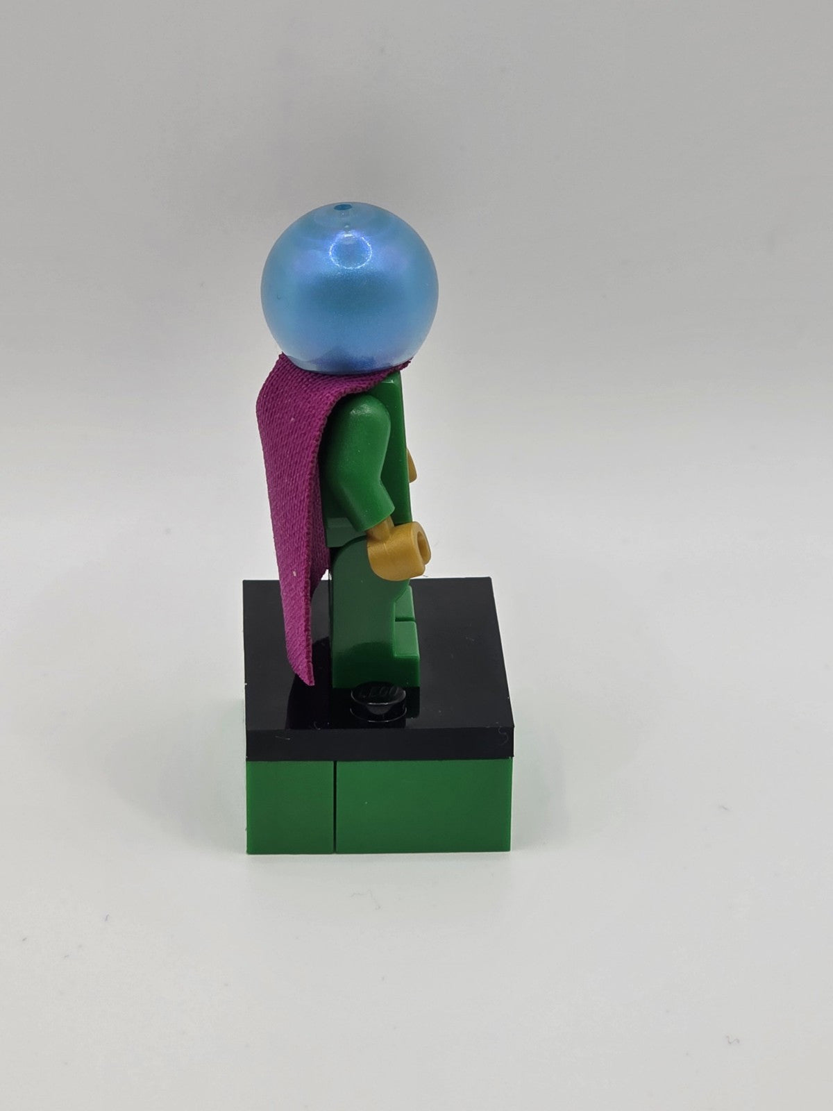 LEGO Minifigure Mysterio Satin Trans-Light Blue Helmet SH0709 Marvel Comics