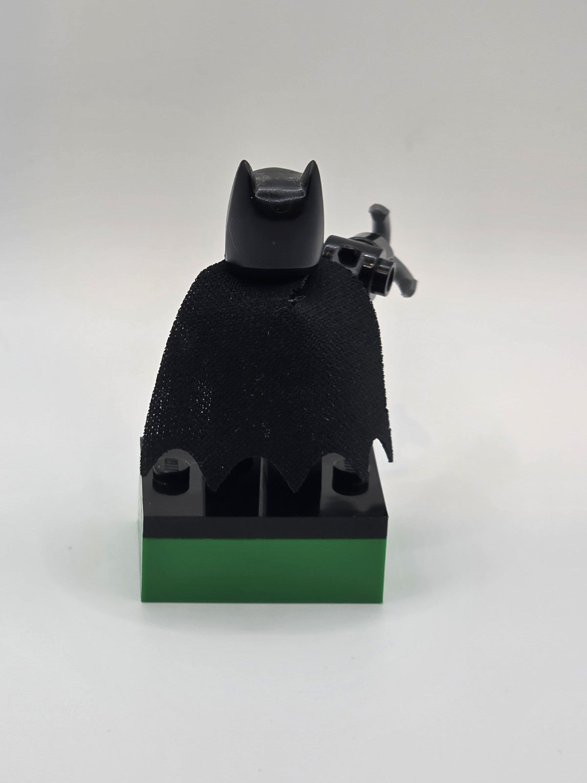 Lego Minifigure Batman - Dark Bluish Gray Suit SH0437 DC Comics