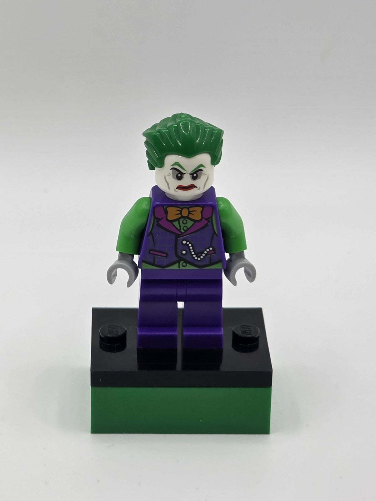 Lego Minifigure The Joker Orange Bow Tie, Green Arms SH0590 DC Comics Batman