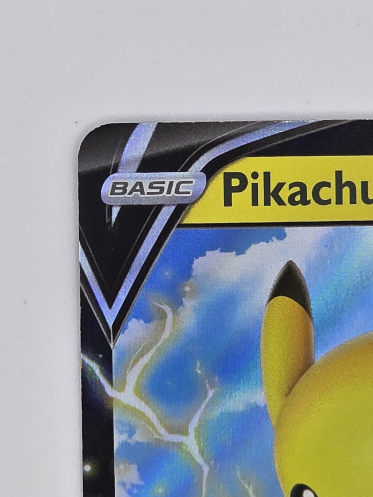 Pikachu V 086/264 Swsh08: Fusion Strike Holo LP
