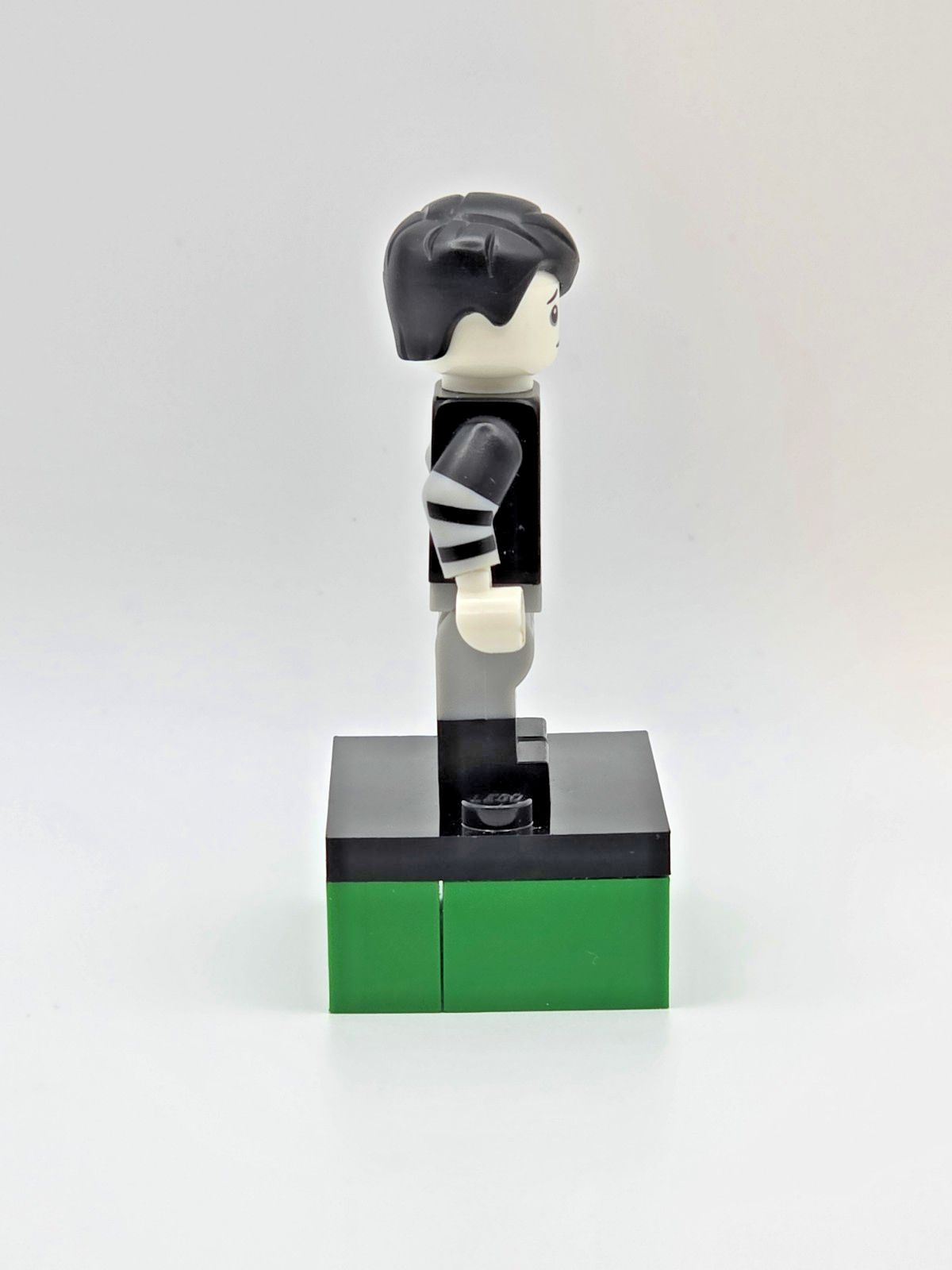 Lego Minifigures Spooky Boy (COL248) Minifigure Series 16