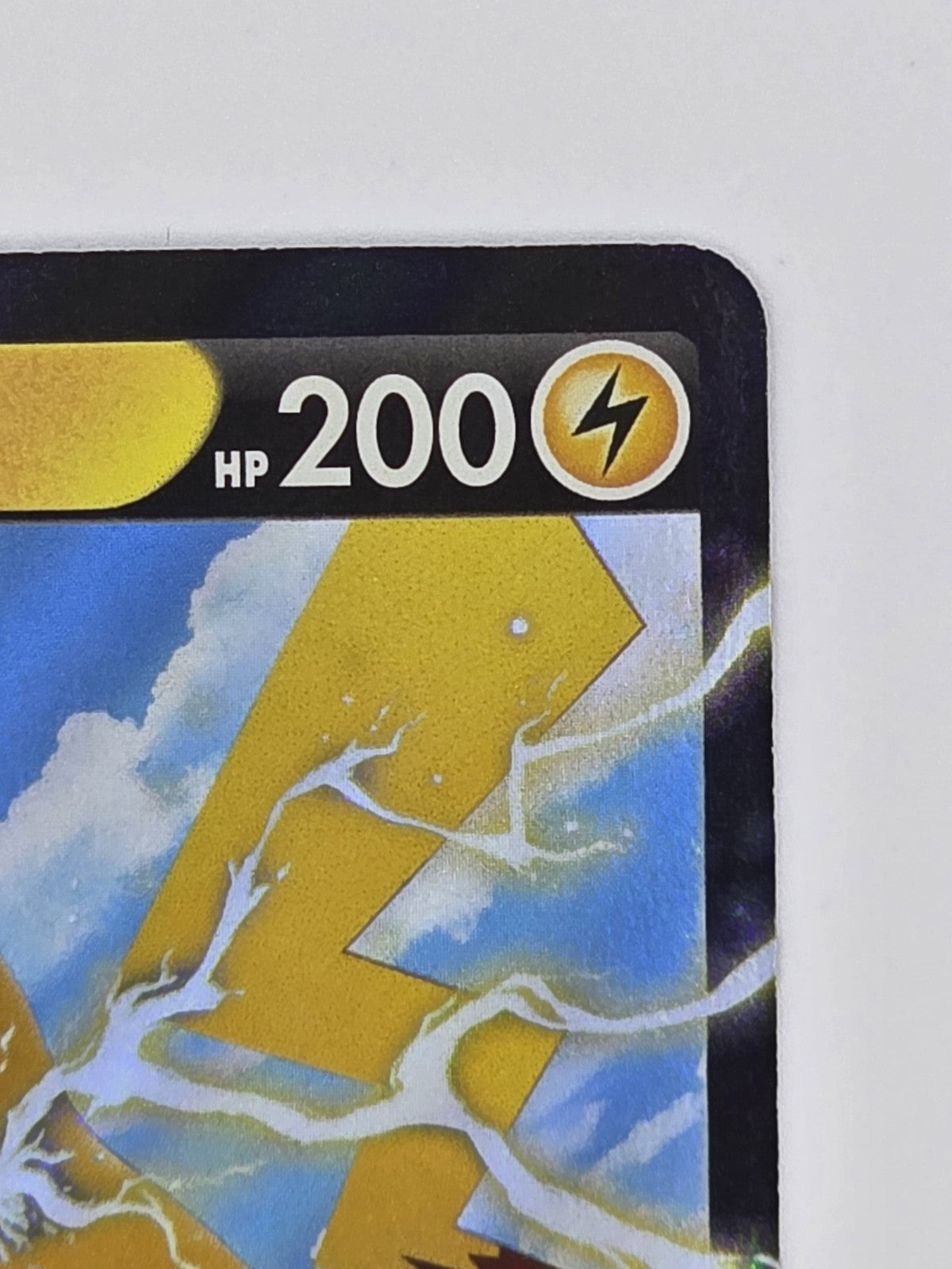 Pikachu V 086/264 Swsh08: Fusion Strike Holo LP