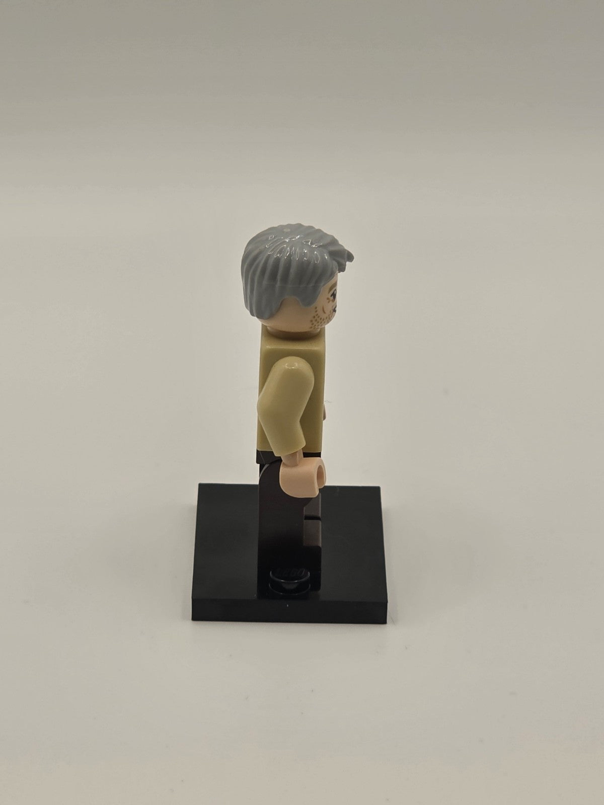Lego Star Wars Uncle Owen Lars Minifigure Authentic 75059 Sandcrawler sw0559