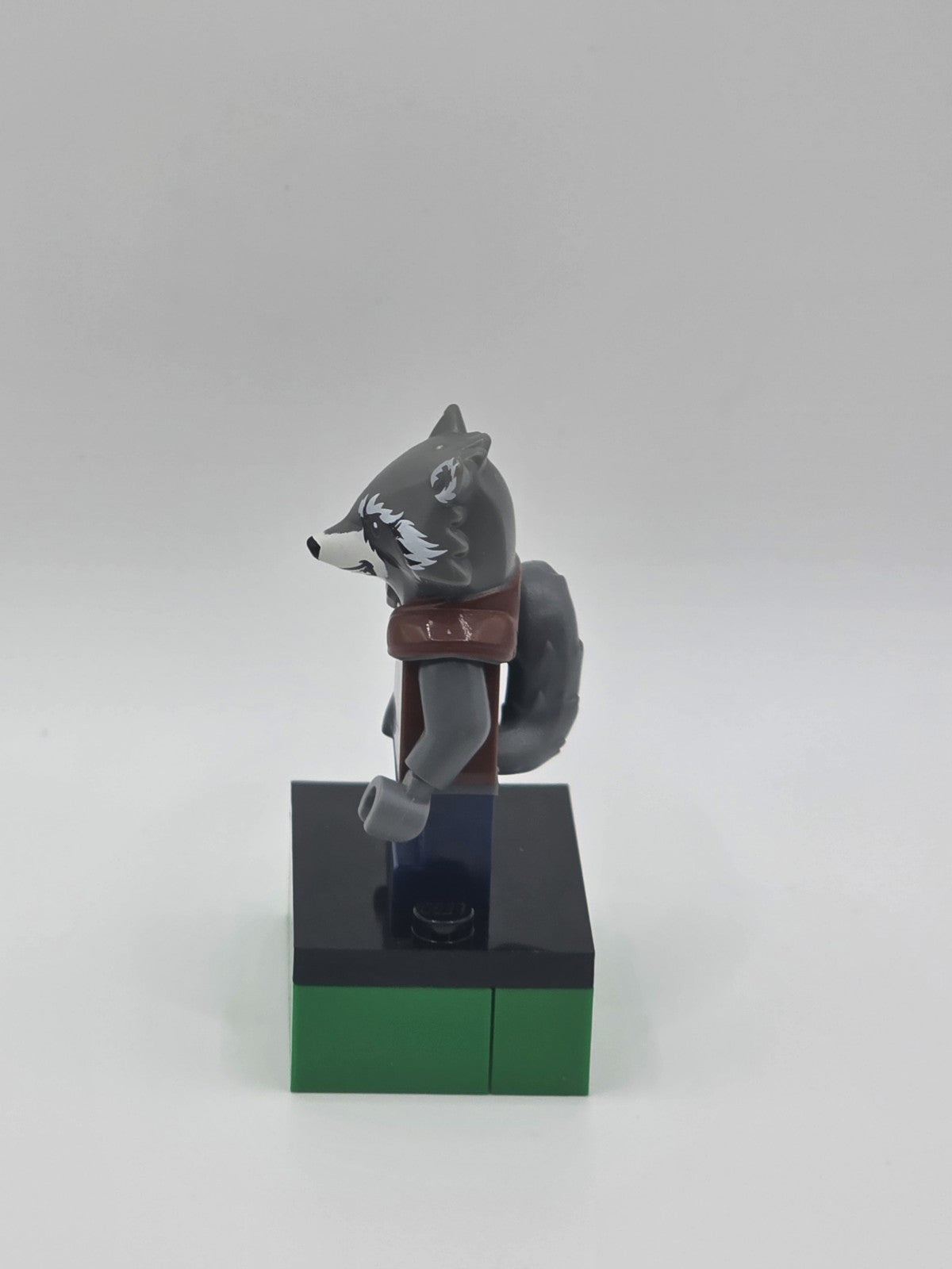 LEGO Minifigure Rocket Raccoon Dark Blue and Reddish Brown Outfit SH0384